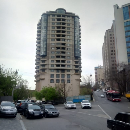 Kirayə 4 otaqlı Yeni Tikili 200 m², Rusiya səfirliyi