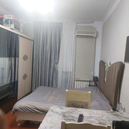 Satılır 2 otaqlı Köhnə Tikili 40 m², 8-ci kilometr