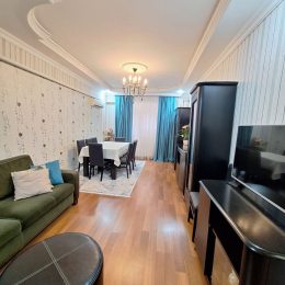 Satılır 4 otaqlı Yeni Tikili 135 m², Yasamal