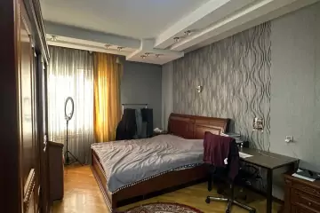 Satılır Yeni Tikili Xətai Park Yaşayış Kompleksida 