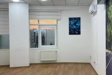 Aylıq Kirayə Ofis 4-cü Mikrorayonda 