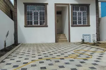 Satılır Həyət Evi Sarayda 