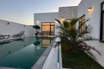 Satılır Bağ Evi Bakıda 