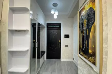 Satılır Yeni Tikili 8-ci Kilometrdə 