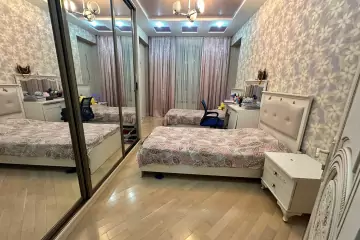 Satılır Yeni Tikili 4-cü Mikrorayonda 