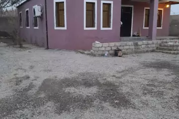 Satılır Həyət Evi Savalan Qəsəbəsida 