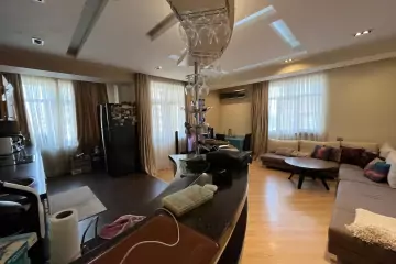 Satılır Yeni Tikili Yeni Yasamalda 