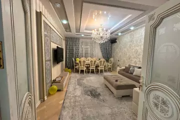 Satılır Yeni Tikili 4-cü Mikrorayonda 