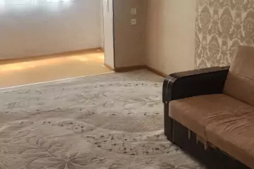 Satılır Köhnə Tikili Ukraniya Dairəsida 