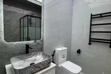 Satılır Yeni Tikili Ukraniya Dairəsida 