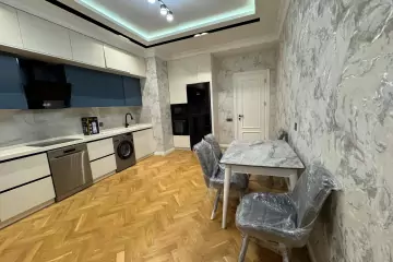 Aylıq Kirayə Yeni Tikili Ağ şəhər Kompleksində 