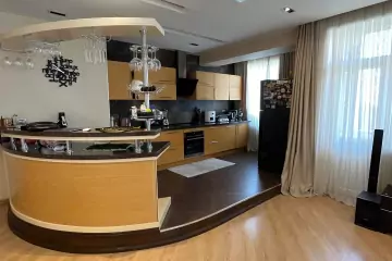 Satılır Yeni Tikili Yeni Yasamalda 