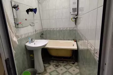 Satılır Köhnə Tikili Ukraniya Dairəsida 