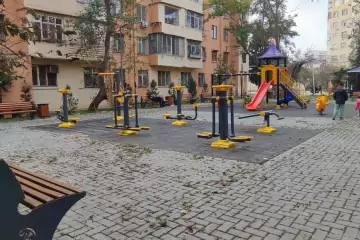 Satılır Köhnə Tikili 8-ci Kilometrdə 