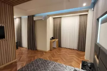 Aylıq Kirayə Ofis şərq Bazarında 