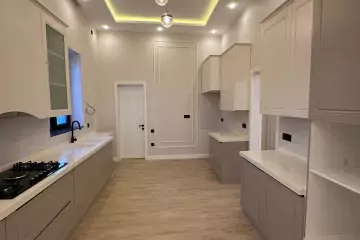 Satılır Bağ Evi Bakıda 