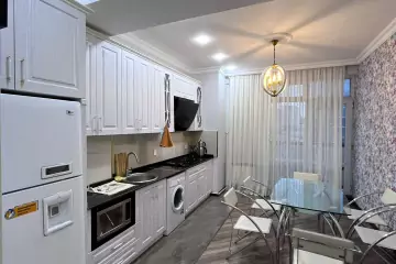 Aylıq Kirayə Yeni Tikili Ağ şəhər Kompleksində 