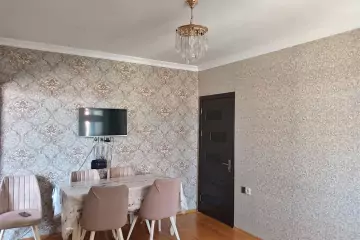 Satılır Yeni Tikili Qurtuluş 93da 