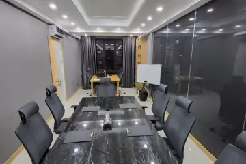 Aylıq Kirayə Ofis şərq Bazarında 