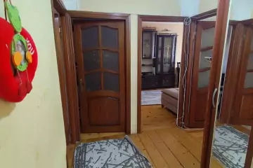 Satılır Köhnə Tikili Ukraniya Dairəsida 