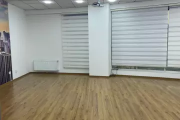 Aylıq Kirayə Ofis 4-cü Mikrorayonda 