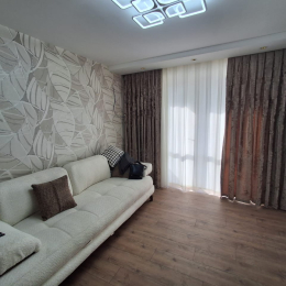 Satılır 2 otaqlı Köhnə Tikili 70 m², Elmler Akademiyası