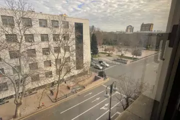 Aylıq Kirayə Köhnə Tikili Mərkəzdə 