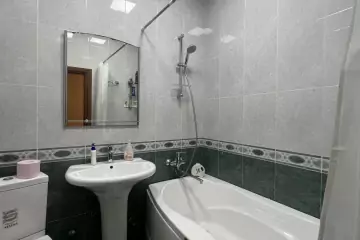 Aylıq Kirayə Köhnə Tikili Ağ şəhər Kompleksində 