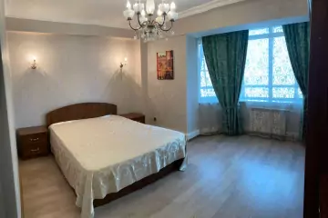 Aylıq Kirayə Yeni Tikili Mərkəzdə 