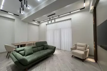 Satılır Yeni Tikili 28 May Metrosu ətrafında 