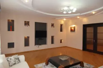 Aylıq Kirayə Yeni Tikili Həsən əliyev (keçmiş İnqilab)da 