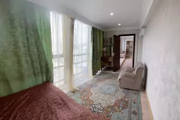 Aylıq Kirayə Yeni Tikili Mərkəzdə 