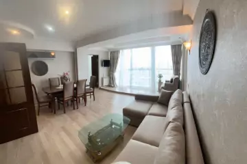 Aylıq Kirayə Yeni Tikili Mərkəzdə 