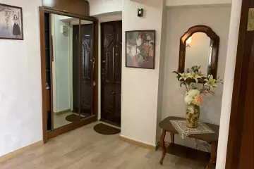 Aylıq Kirayə Yeni Tikili Mərkəzdə 