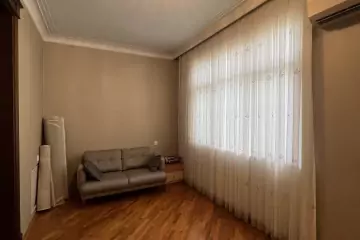 Aylıq Kirayə Köhnə Tikili Ağ şəhər Kompleksində 