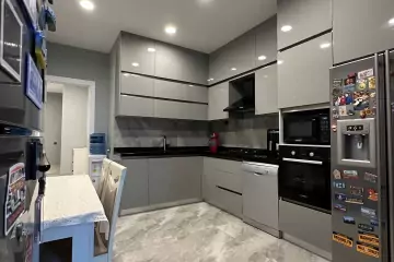 Satılır Yeni Tikili Grand Hayatda 