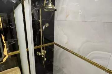 Aylıq Kirayə Köhnə Tikili Mərkəzdə 