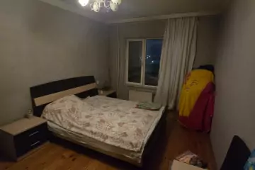 Satılır Köhnə Tikili Heydər əliyev Mərkəzində 