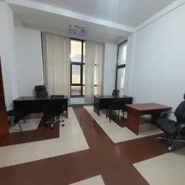 Ofis kirayə 2 otaqlı 60 m², 1 sot  ərazi, Nərimanov parkı
