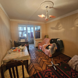 Satılır 1 otaqlı Köhnə Tikili 35 m², 8-ci kilometr