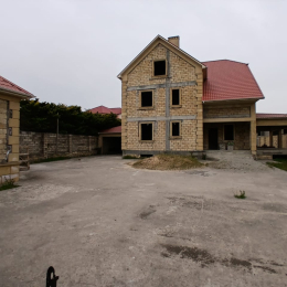 Satılır 7 otaqlı Villa 300 m², 25 sot  torpaq, Bilgəh