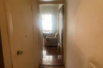 Satılır Köhnə Tikili 8-ci Kilometrdə 