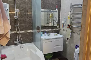 Satılır Köhnə Tikili Buzovnada 