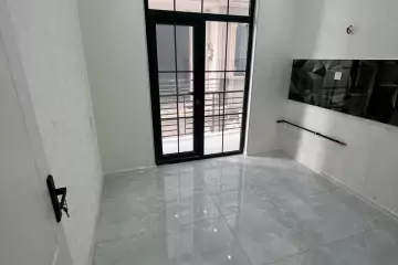 Satılır Yeni Tikili Masazırda 