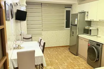 Satılır Köhnə Tikili Bakı Kinoteatrıda 