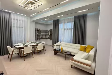 Satılır Yeni Tikili Nəsimi Bazarında 