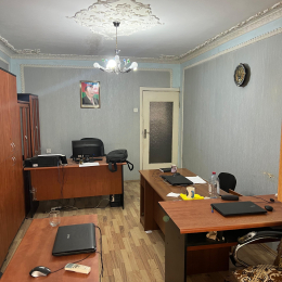 Ofis kirayə 3 otaqlı 70 m², Beşmərtəbə