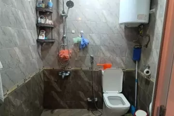 Satılır Yeni Tikili Qurtuluş 93da 