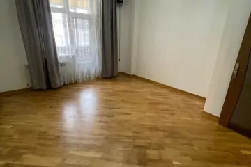 Aylıq Kirayə Yeni Tikili şərq Bazarında 