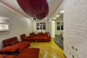 Aylıq Kirayə Yeni Tikili Ağ şəhər Kompleksində 